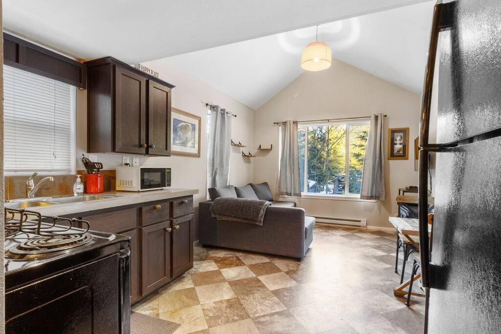 Cozy Tiny Home Steps Away From Mt. Rainier Ashford Exterior photo